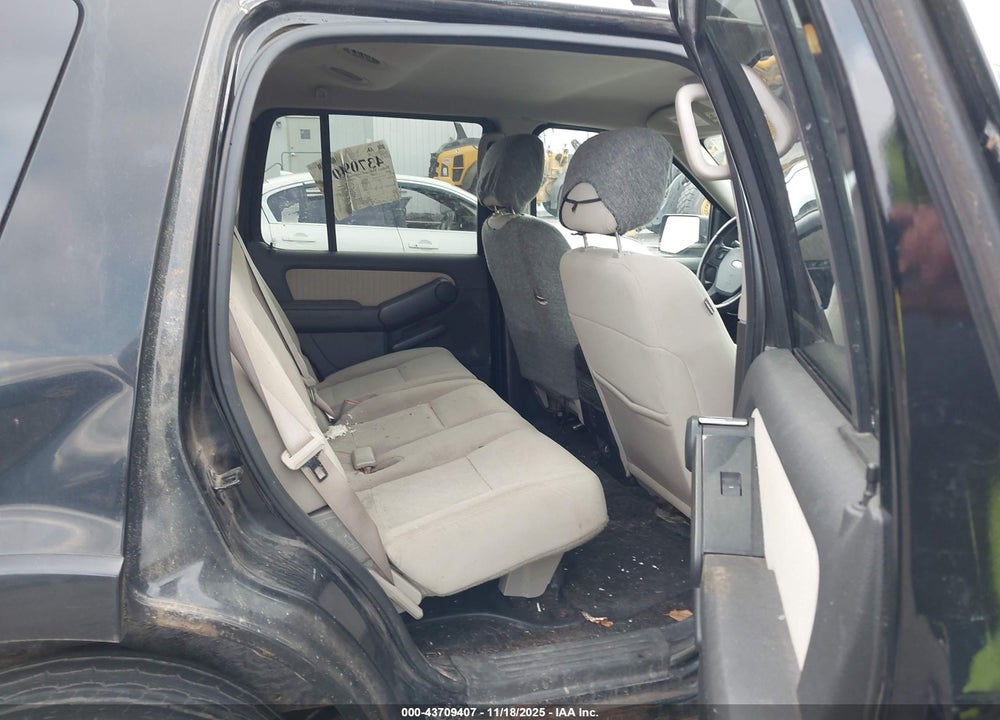 2008 FORD EXPLORER XLT VIN: 1FMEU73E78UA07747