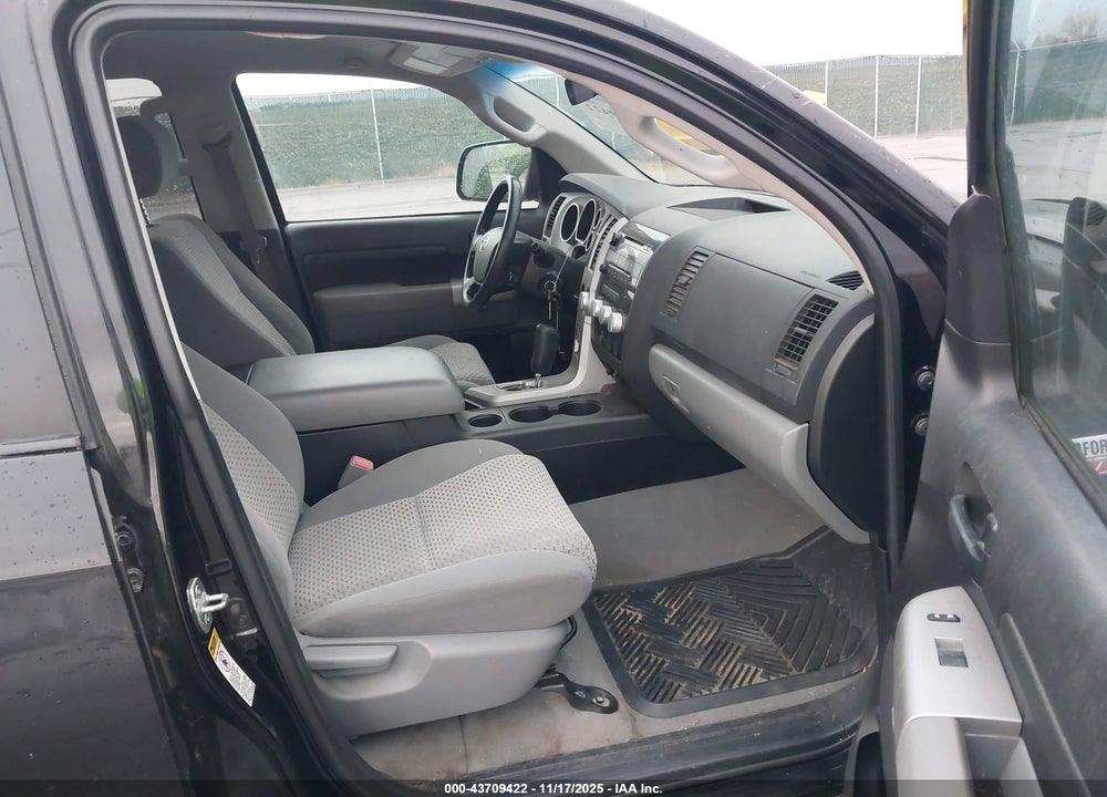 2008 TOYOTA TUNDRA SR5 5.7L V8 VIN: 5TFRV54138X035126