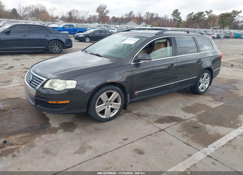 2008 VOLKSWAGEN PASSAT KOMFORT VIN: WVWLK73C98E219303