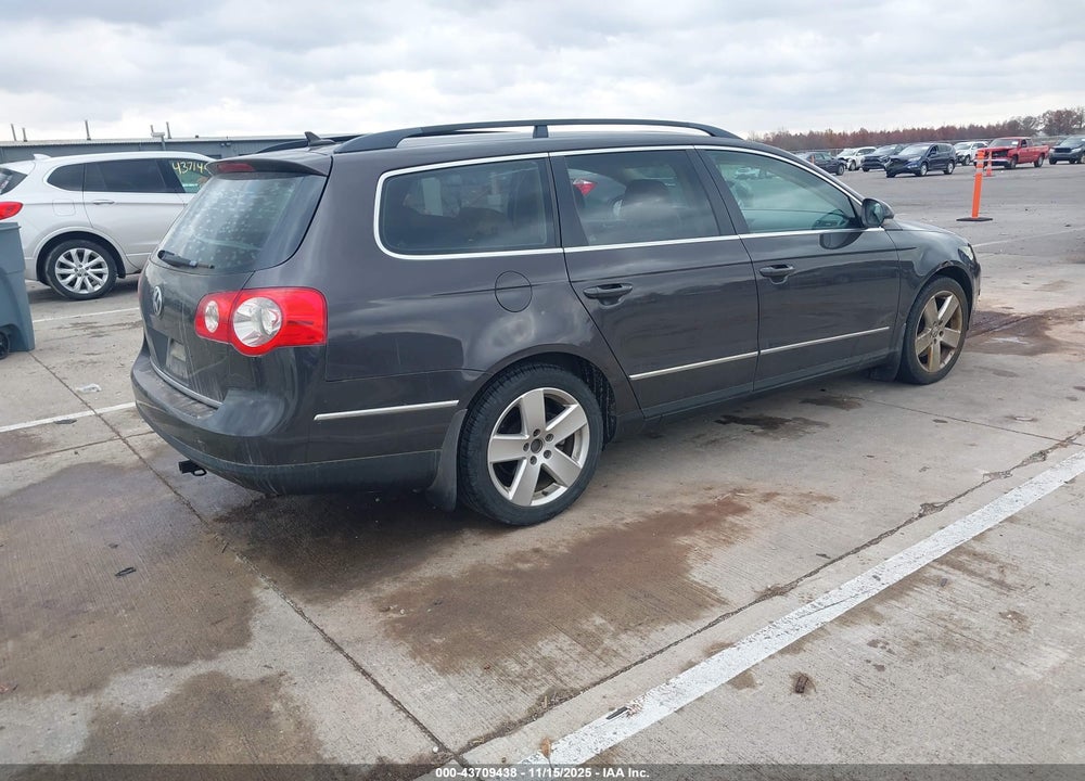 2008 VOLKSWAGEN PASSAT KOMFORT VIN: WVWLK73C98E219303