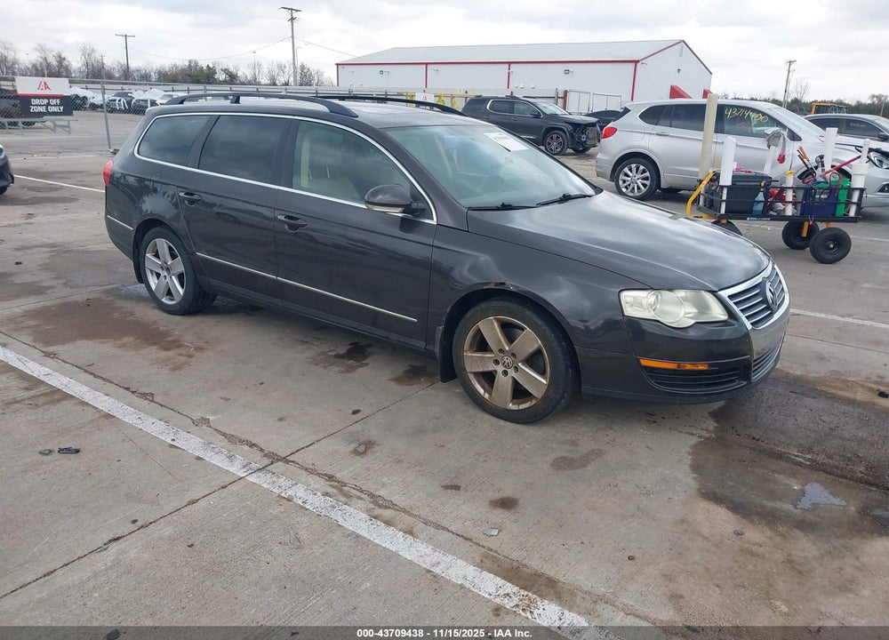 2008 VOLKSWAGEN PASSAT KOMFORT VIN: WVWLK73C98E219303