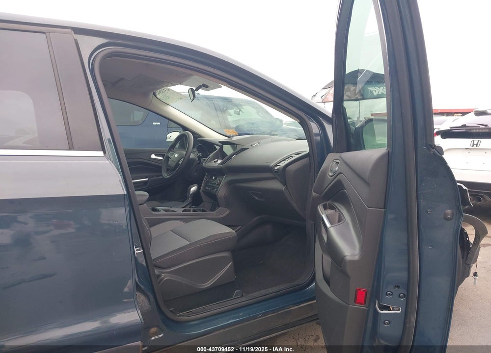2019 FORD ESCAPE SE VIN: 1FMCU0GD9KUA63891