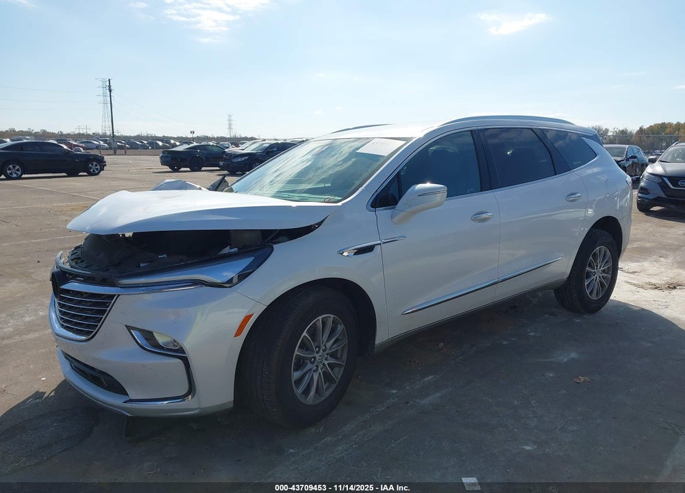 2024 BUICK ENCLAVE ESSENCE FWD VIN: 5GAERBKW7RJ135686