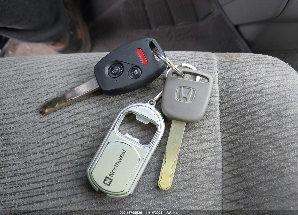 2011 HONDA ODYSSEY EX VIN: 5FNRL5H47BB037554