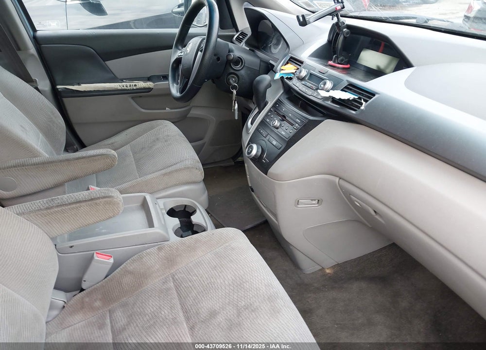 2011 HONDA ODYSSEY EX VIN: 5FNRL5H47BB037554