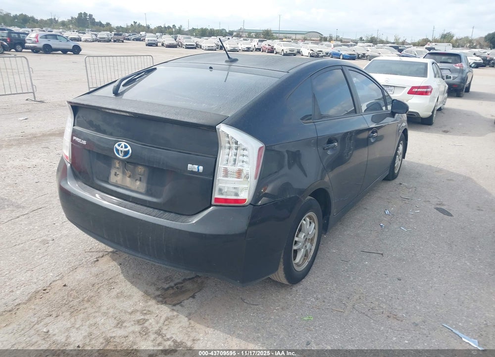 2011 TOYOTA PRIUS VIN: JTDKN3DU3B1369151