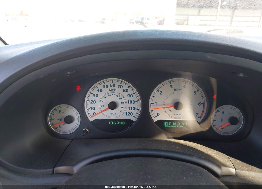 2006 CHRYSLER TOWN & COUNTRY VIN: 1A4GP44R56B751547