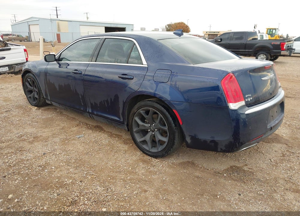 2017 CHRYSLER 300 LIMITED VIN: 2C3CCAAG6HH552958