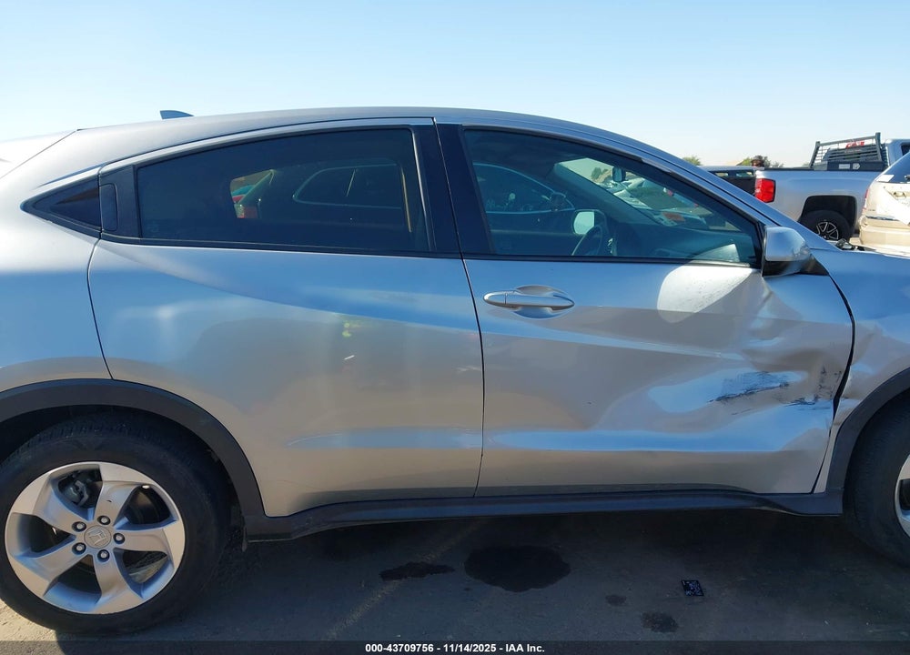 2022 HONDA HR-V 2WD LX VIN: 3CZRU5H35NM715295