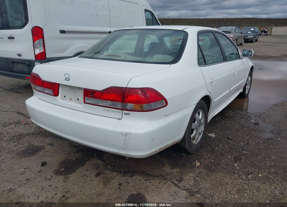 2001 HONDA ACCORD 2.3 EX VIN: JHMCG65881C004807