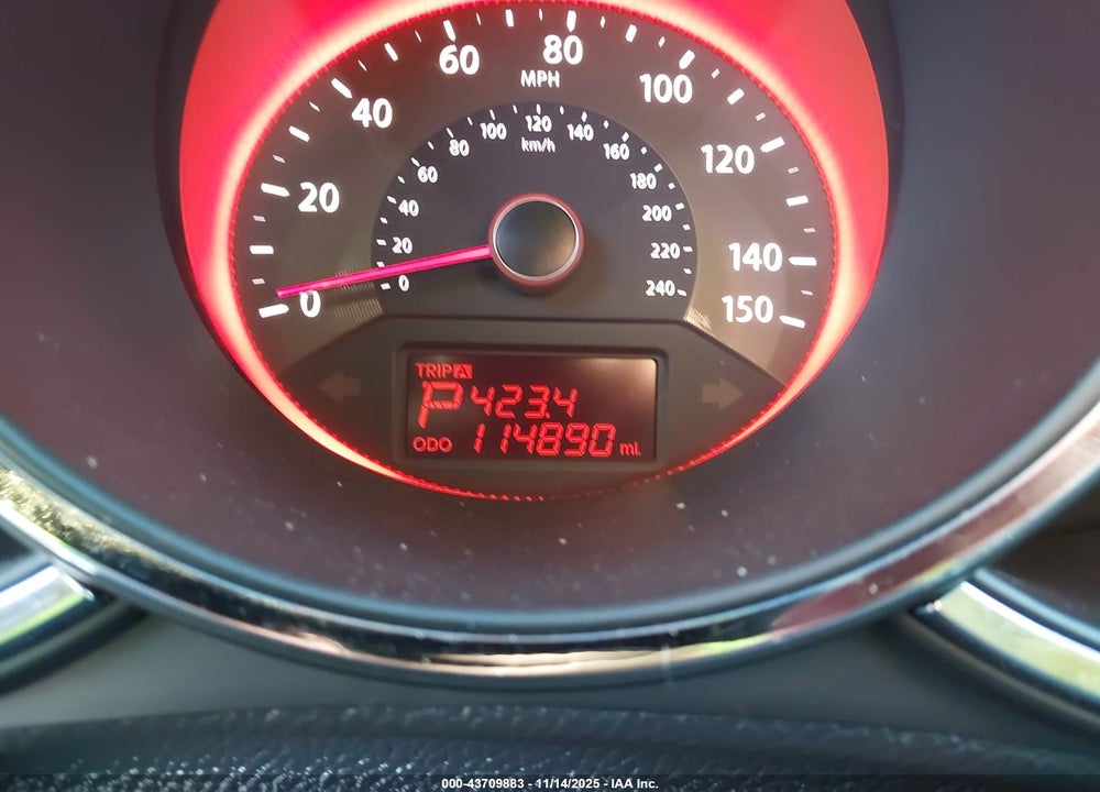 2013 KIA SORENTO SX VIN: 5XYKW4A21DG332639