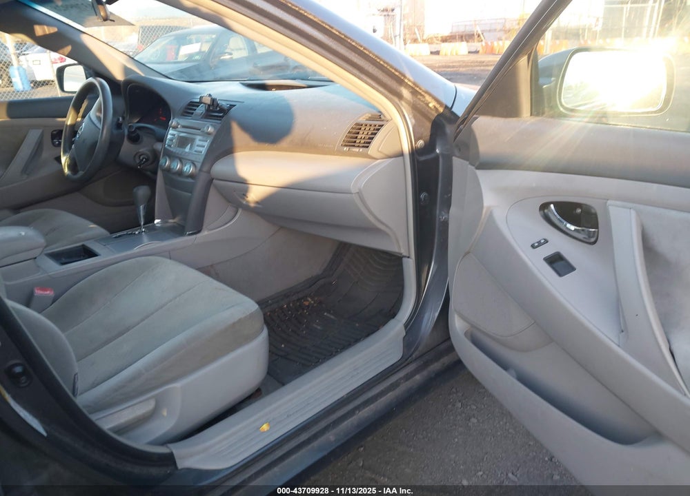 2008 TOYOTA CAMRY LE VIN: 4T1BE46K78U227907