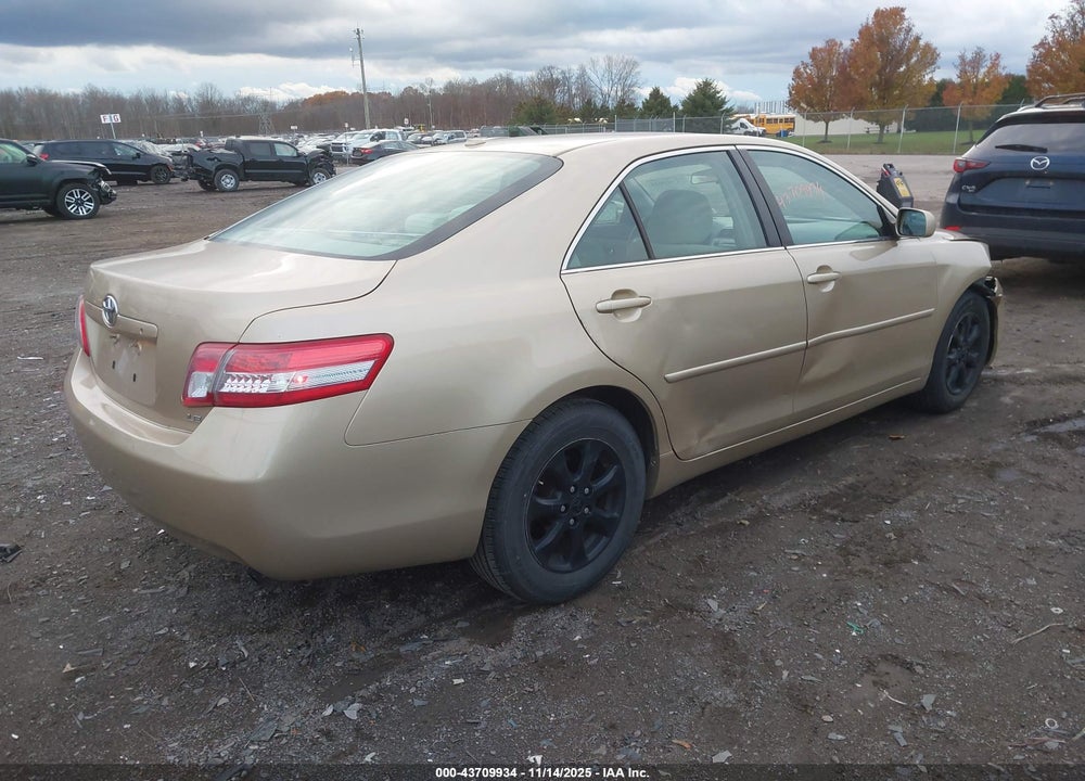 2011 TOYOTA CAMRY LE VIN: 4T1BF3EKXBU696344