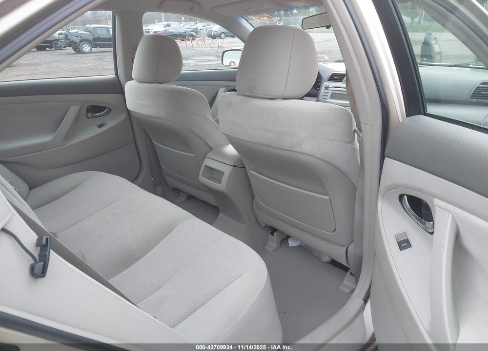 2011 TOYOTA CAMRY LE VIN: 4T1BF3EKXBU696344
