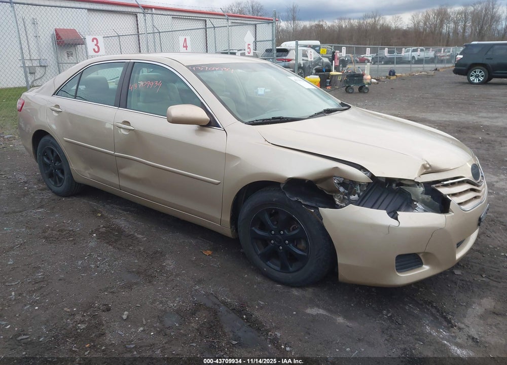 2011 TOYOTA CAMRY LE VIN: 4T1BF3EKXBU696344