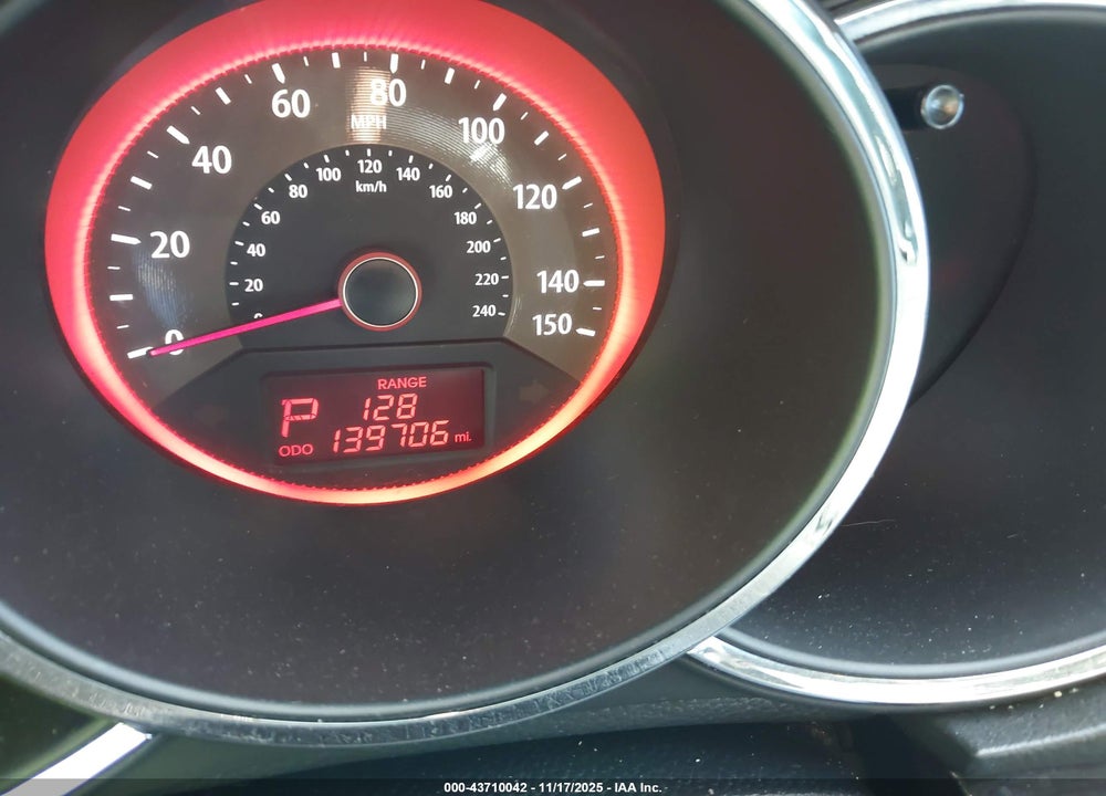 2013 KIA SORENTO SX VIN: 5XYKW4A27DG342026