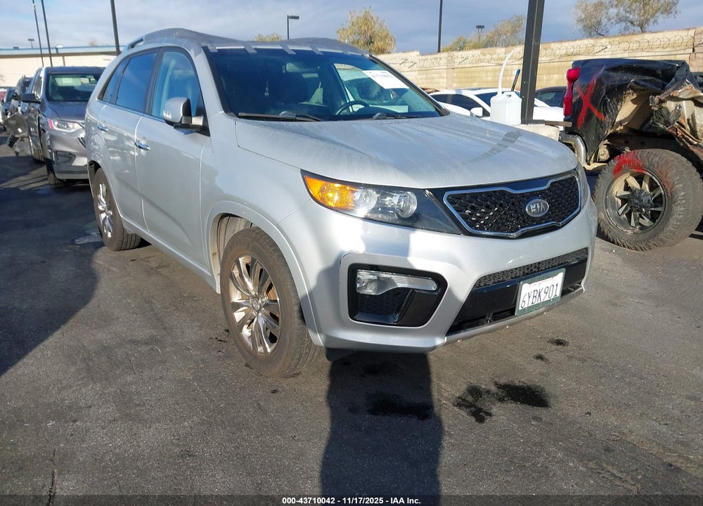 2013 KIA SORENTO SX VIN: 5XYKW4A27DG342026