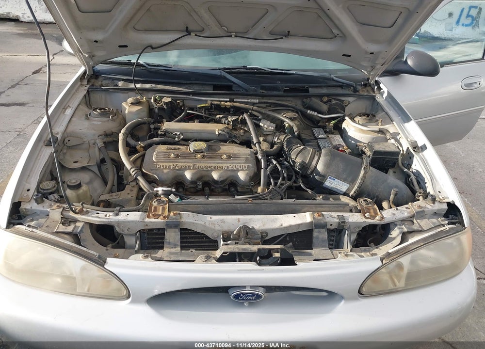 1998 FORD ESCORT SE VIN: 1FAFP13P1WW286487
