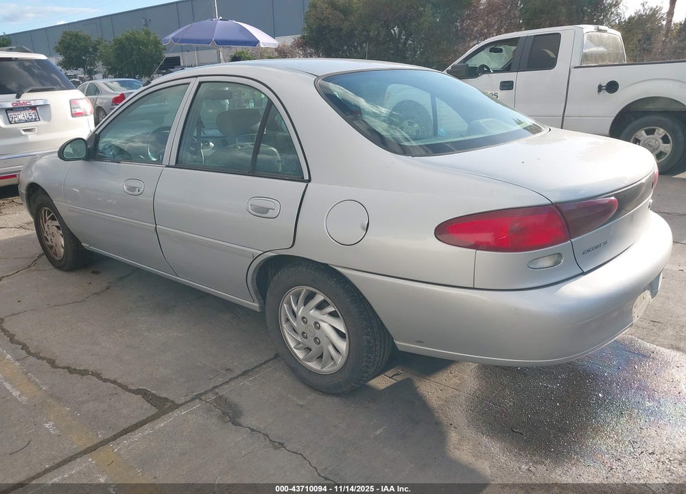 1998 FORD ESCORT SE VIN: 1FAFP13P1WW286487