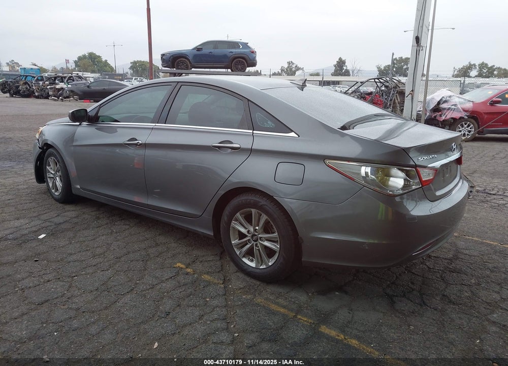 2013 HYUNDAI SONATA GLS VIN: 5NPEB4AC1DH658483