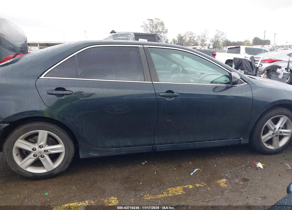 2014 TOYOTA CAMRY SE VIN: 4T1BF1FK4EU764533