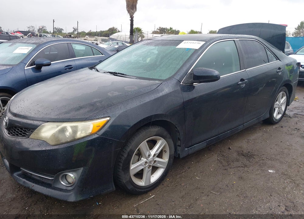 2014 TOYOTA CAMRY SE VIN: 4T1BF1FK4EU764533