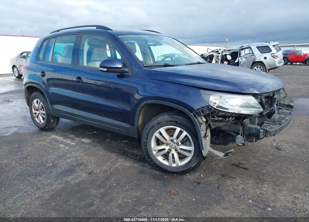 2016 VOLKSWAGEN TIGUAN S VIN: WVGAV7AX4GW612165