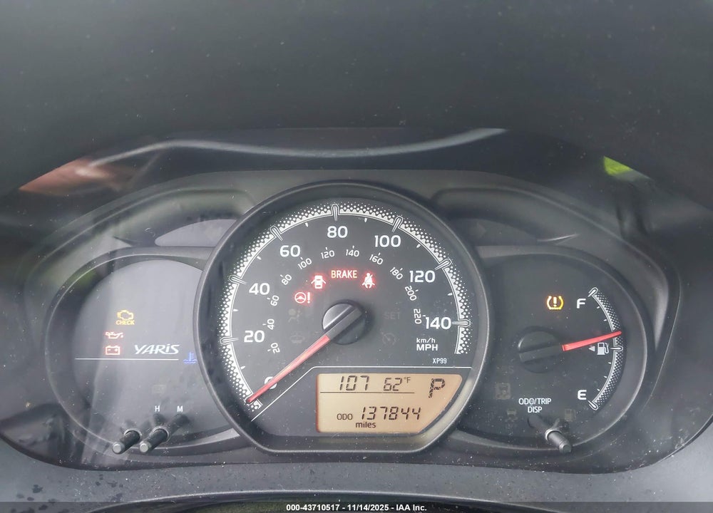 2015 TOYOTA YARIS LE VIN: VNKKTUD3XFA017202