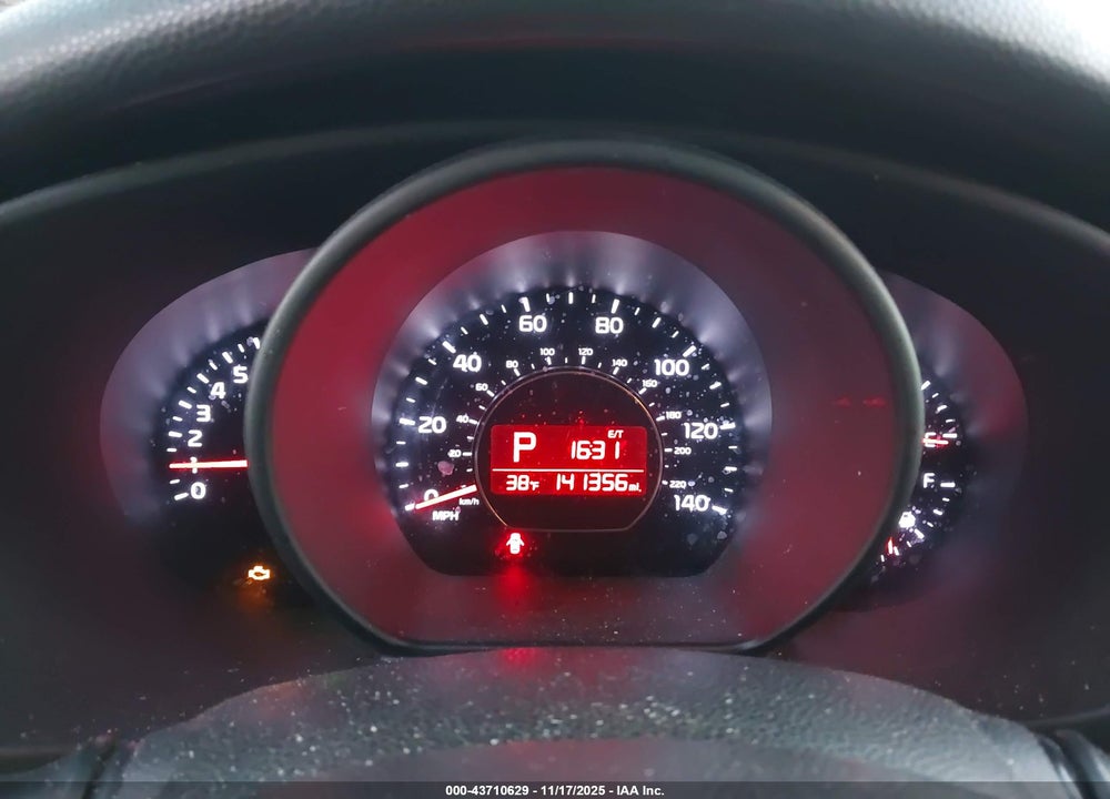2014 KIA SOUL VIN: KNDJN2A27E7041483