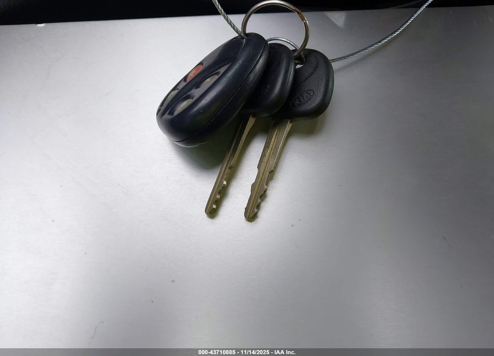 2011 KIA SOUL VIN: KNDJT2A10B7288112