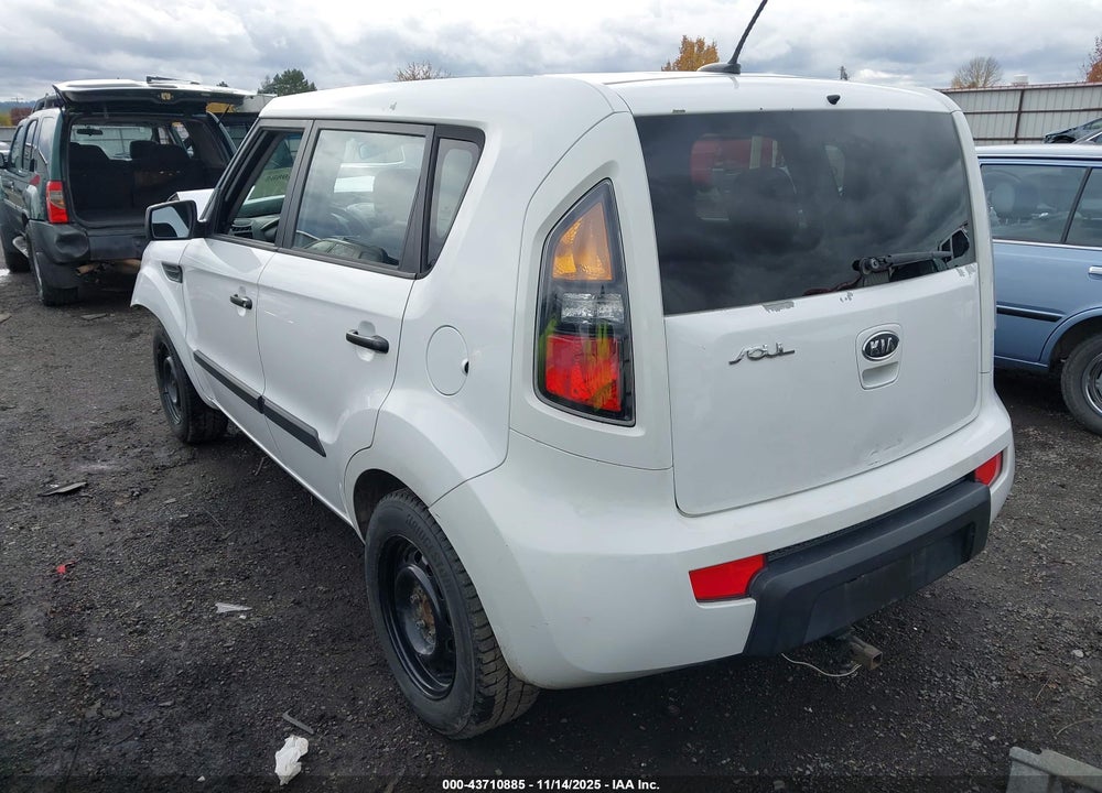 2011 KIA SOUL VIN: KNDJT2A10B7288112