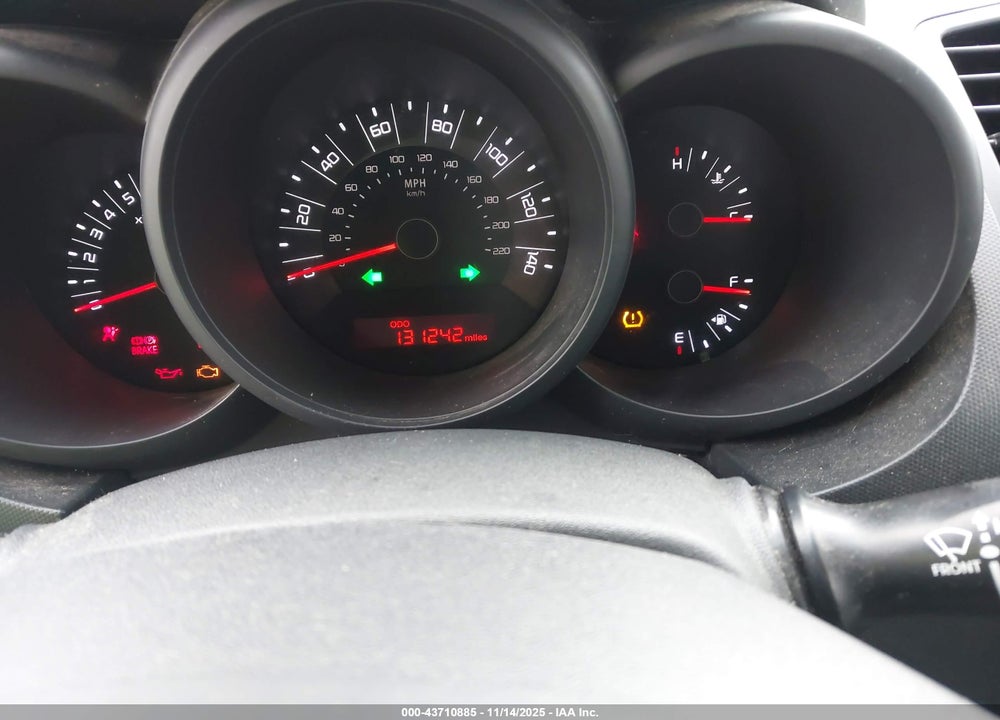 2011 KIA SOUL VIN: KNDJT2A10B7288112
