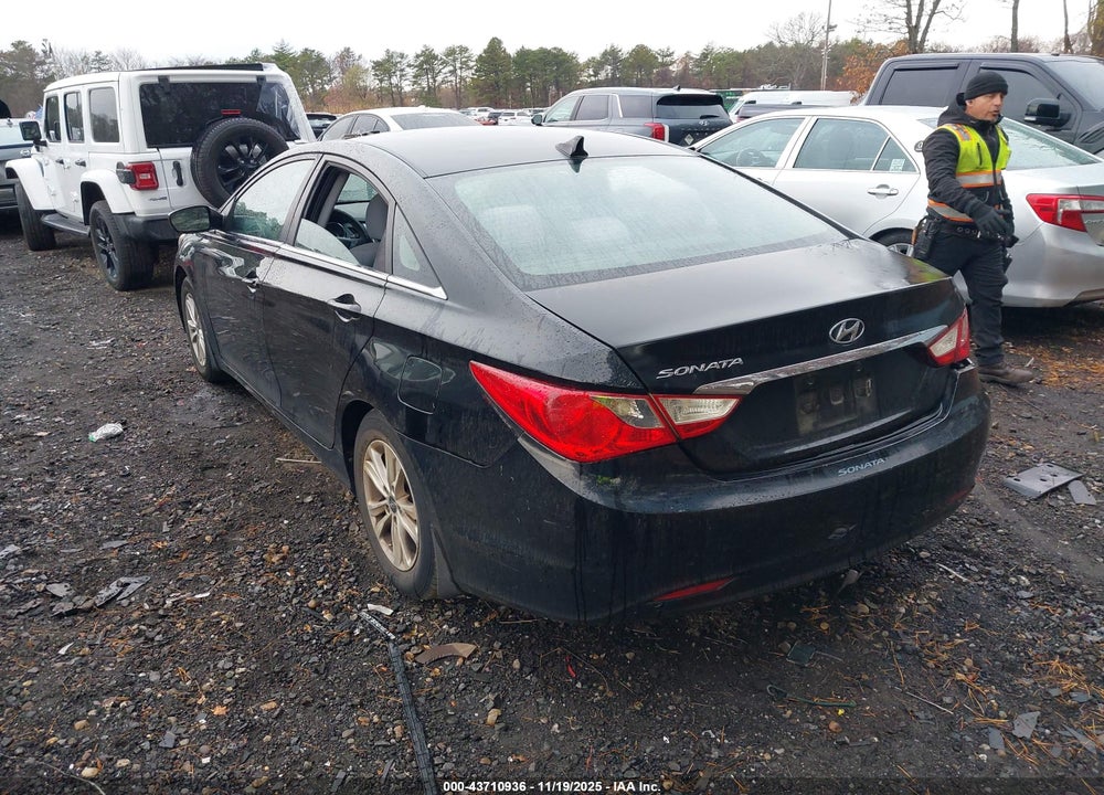 2011 HYUNDAI SONATA GLS VIN: 5NPEB4ACXBH177435