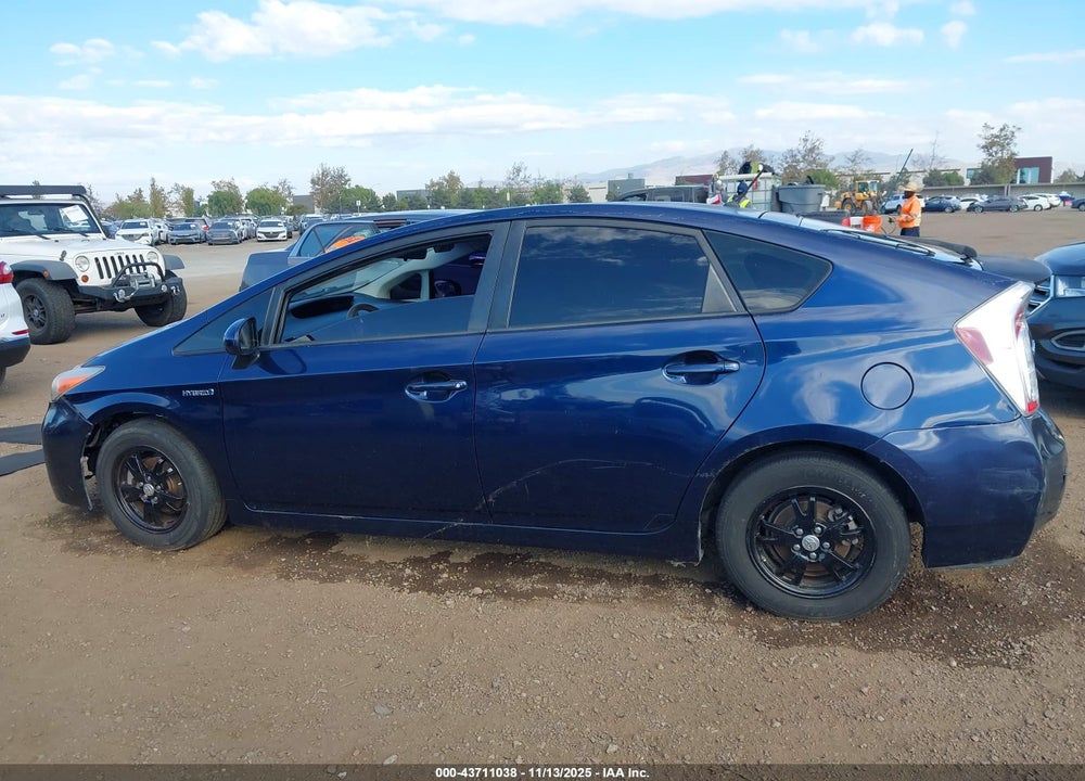 2014 TOYOTA PRIUS TWO VIN: JTDKN3DU9E1835136