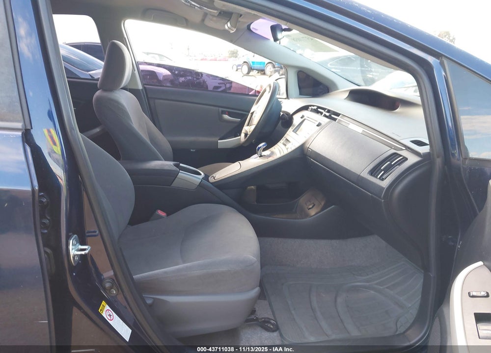 2014 TOYOTA PRIUS TWO VIN: JTDKN3DU9E1835136