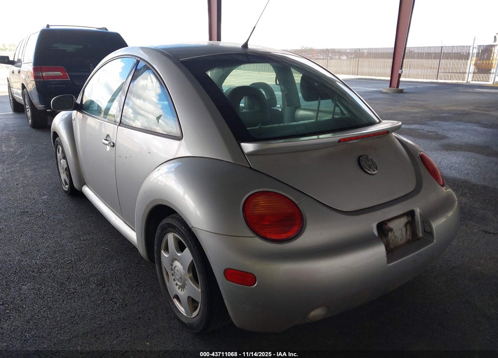 2001 VOLKSWAGEN NEW BEETLE GLS VIN: 3VWCK21C41M458356