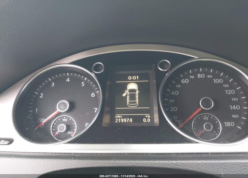 2012 VOLKSWAGEN CC LUX VIN: WVWHP7AN2CE513520