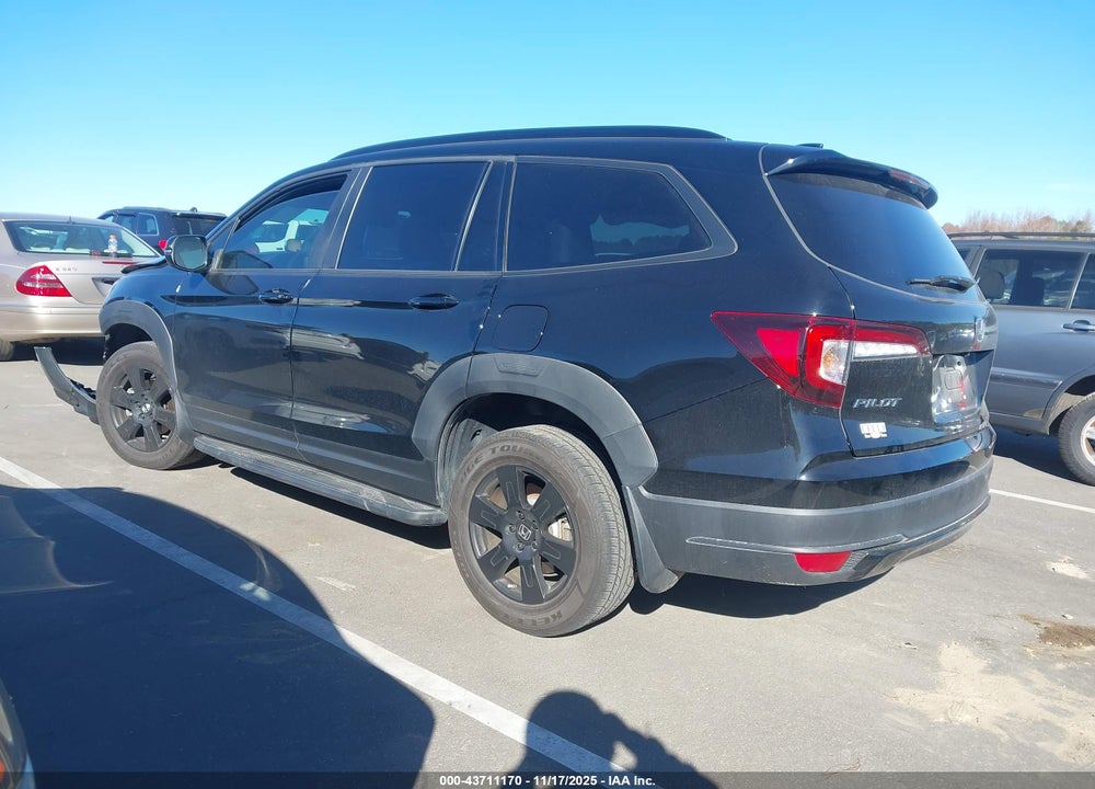 2022 HONDA PILOT AWD TRAILSPORT VIN: 5FNYF6H8XNB064361