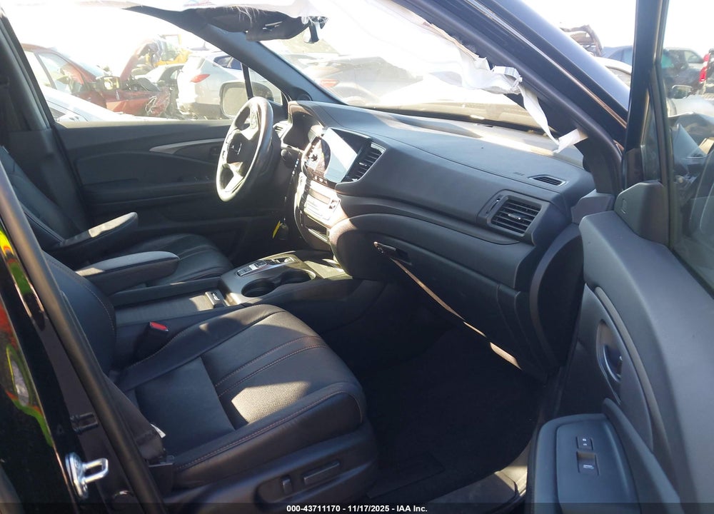 2022 HONDA PILOT AWD TRAILSPORT VIN: 5FNYF6H8XNB064361