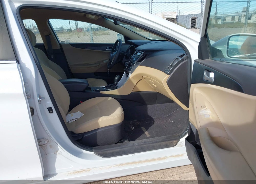 2011 HYUNDAI SONATA GLS VIN: 5NPEB4AC1BH187156