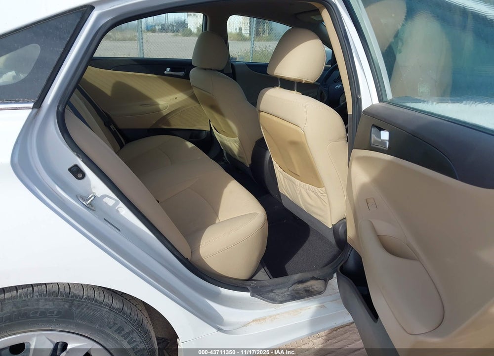2011 HYUNDAI SONATA GLS VIN: 5NPEB4AC1BH187156
