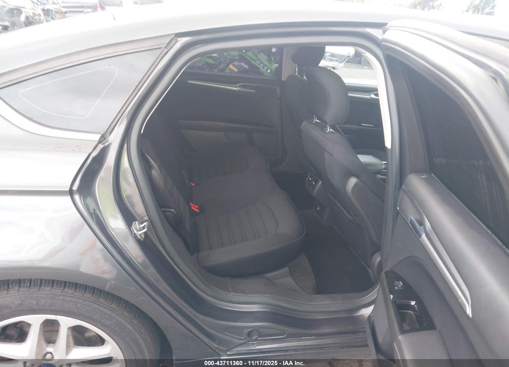 2015 FORD FUSION SE VIN: 3FA6P0H79FR193318