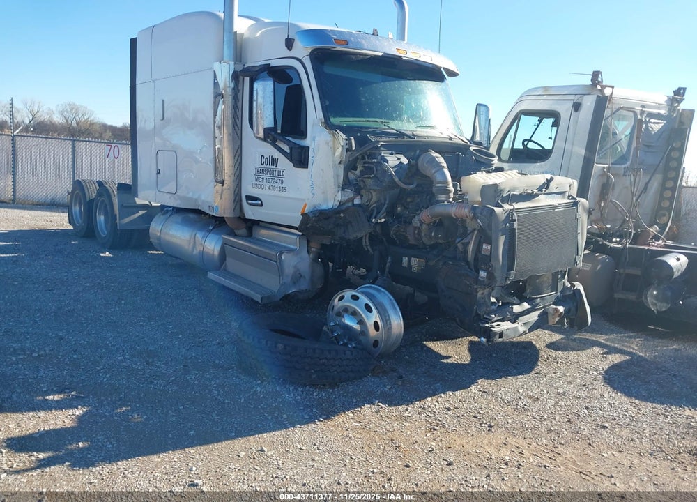 2022 PETERBILT 579 VIN: 1XPBDP9X4ND744432