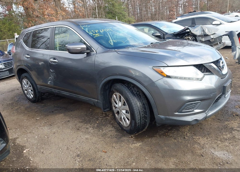 2015 NISSAN ROGUE S VIN: 5N1AT2MK6FC767115