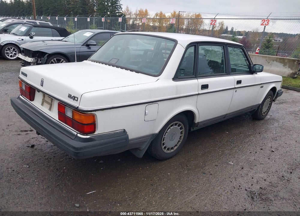 1993 VOLVO 240 VIN: YV1AS8803P1485010