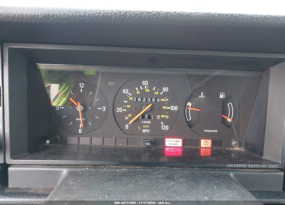 1993 VOLVO 240 VIN: YV1AS8803P1485010