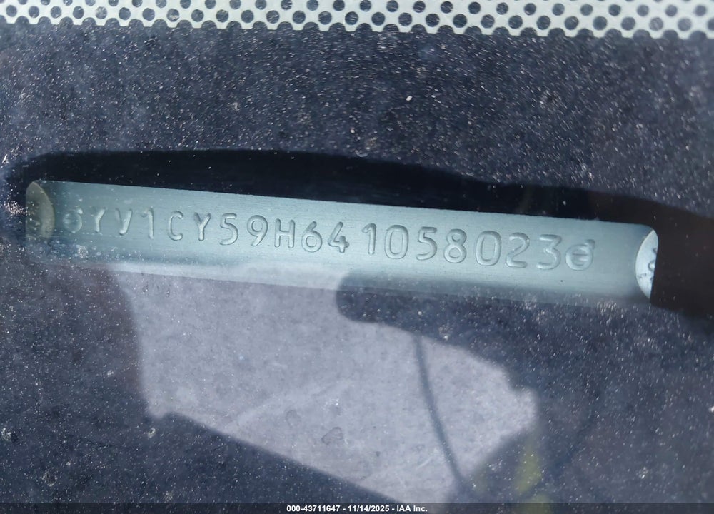 2004 VOLVO XC90 2.5T VIN: YV1CY59H641058023
