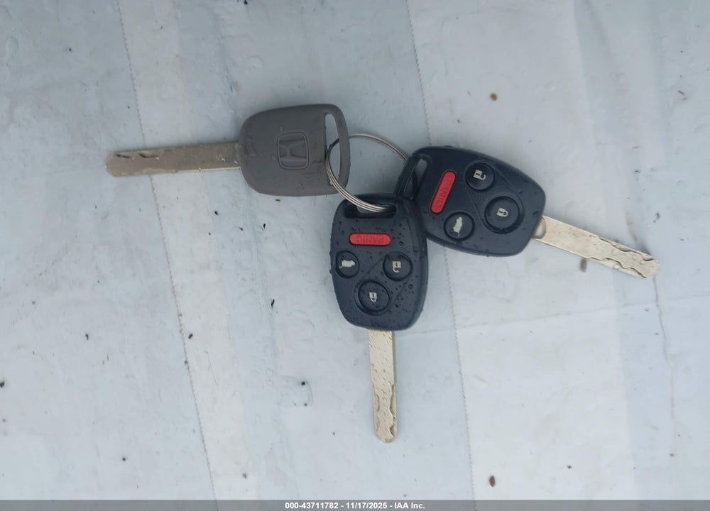 2011 HONDA PILOT EX-L VIN: 5FNYF4H59BB077673