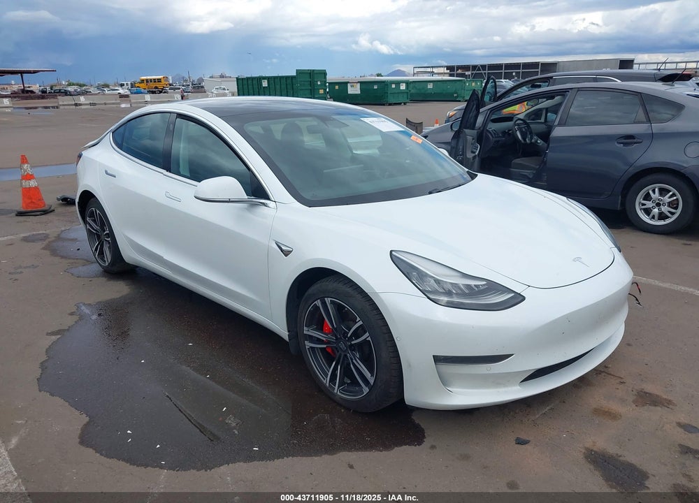 2019 TESLA MODEL 3 LONG RANGE/PERFORMANCE VIN: 5YJ3E1EB1KF486952