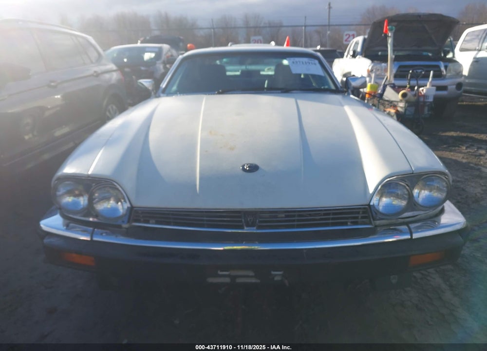 1989 JAGUAR XJS VIN: SAJNA5845KC150289